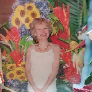 Meet your Posher, Denise